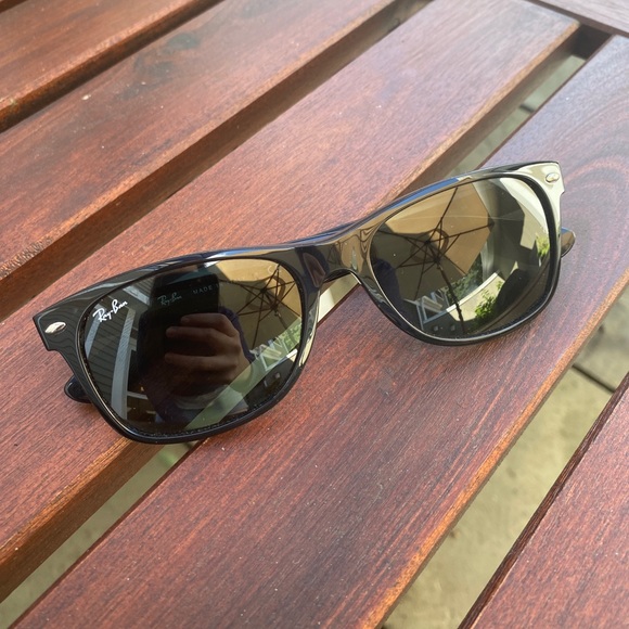 Ray Ban Rb2132 New Wayfarer Sunglasses main image 12